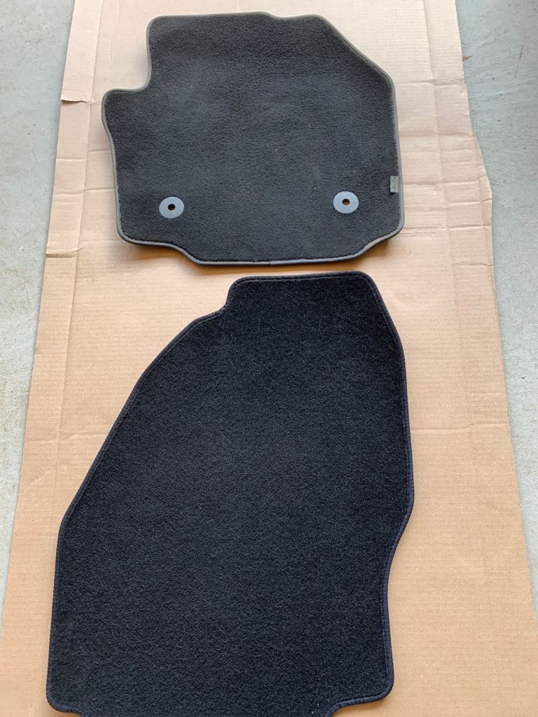 Ford S max/galaxy front carpet mats genuine
