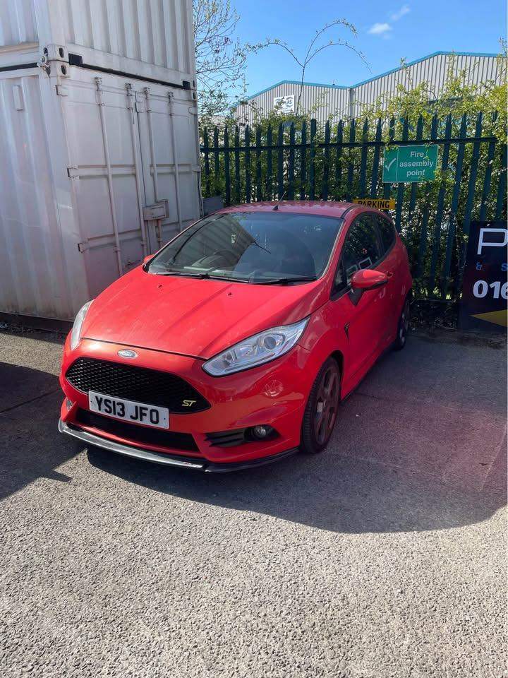 2013 Ford Fiesta ST-2