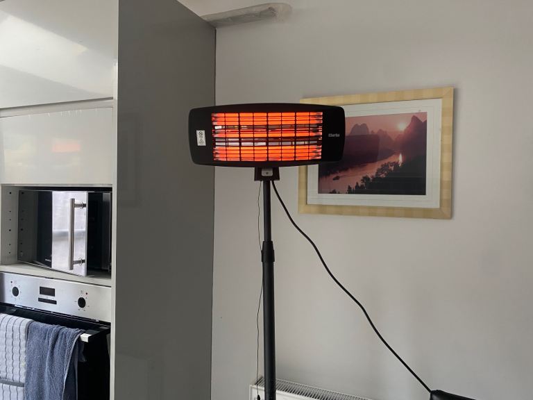 2kw Quartz Heater with floor Stand