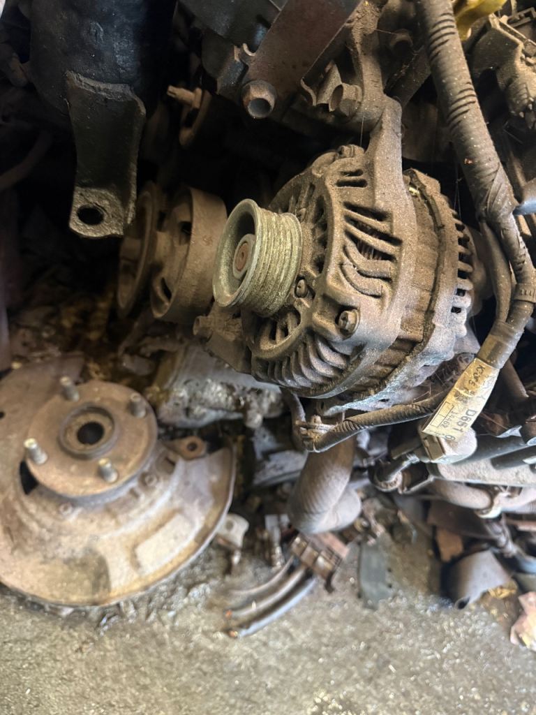 2014 Mazda 2 1.3 petrol alternator