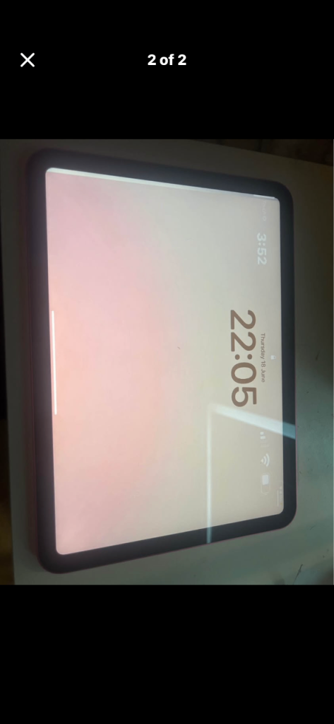 Pink Apple iPad (200GB) Good Condition – Works Perfectly
