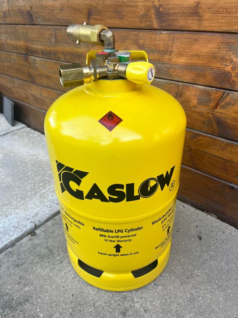 Gaslow 6kg refillable LPG cylinder with level gauge. 