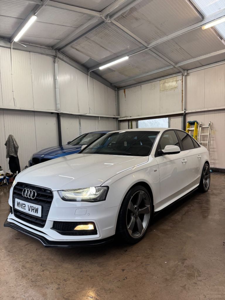 2012 Audi A4 2.0TDI S line 177BHP Black Edition