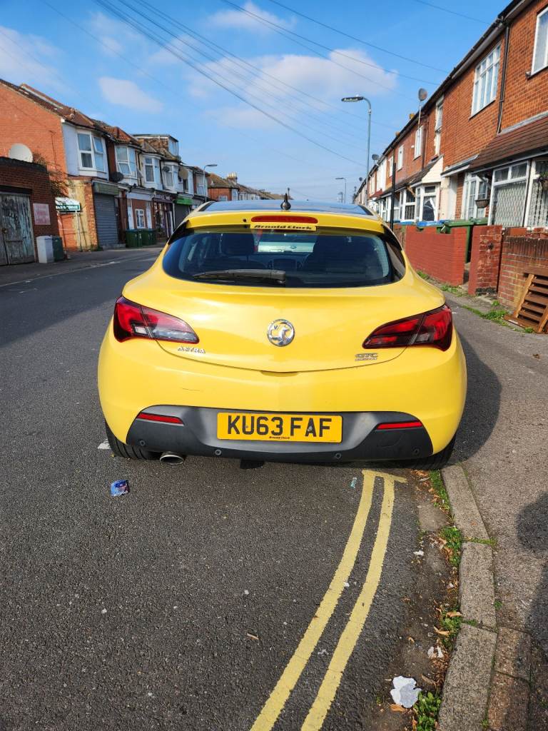 Vauxhall, ASTRA GTC, Hatchback, 2013, Other, 1956 (cc), 3 doors