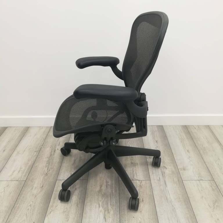 Herman Miller Aeron, Size B In stock now 