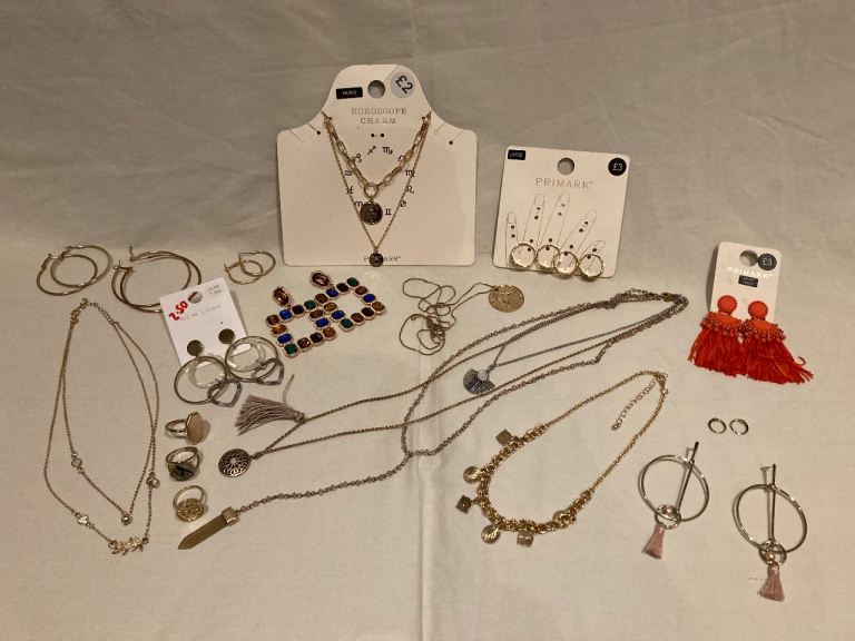 Selection of Costume Jewellery 
