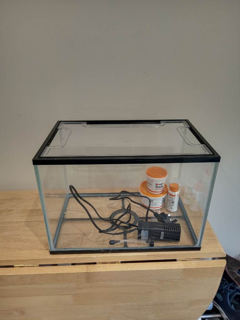 Fish tank 