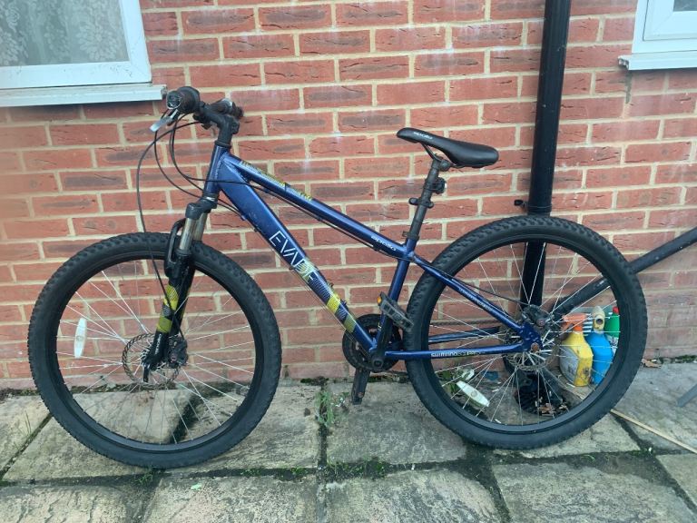 image for Apollo Evade Men’s Mountain Bike – 27.5” Wheels – 21 Speed Shimano – Disc Brakes – Good Condition