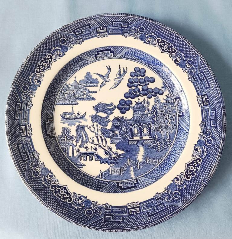 Quality Johnson Brothers Dinner Plate.