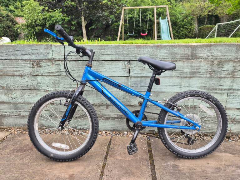 Kids Blue Mountain Bike (ages 6-8) - Good Condition
