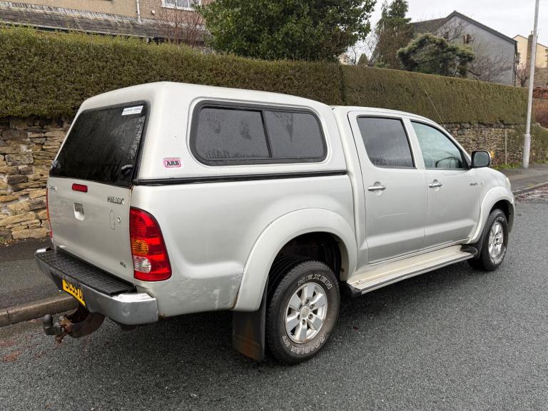 2010 Toyota Hilux HL3 2010 D/Cab Pick Up 2.5 D-4D 4WD 144 PICK UP Diesel Manual