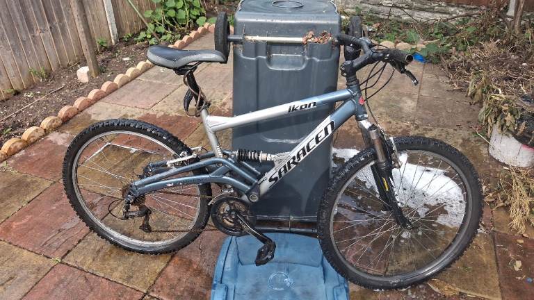 Bargain 25 mountain bike fulky working