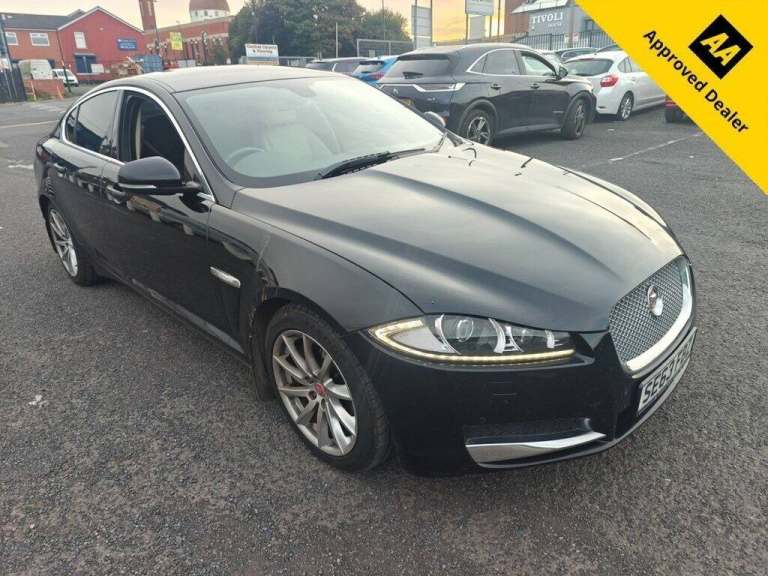 2014 Jaguar XF 2.2d Premium Luxury Saloon 4dr Diesel Auto Euro 5 (s/s) (200 ps) Saloon Diesel Aut...
