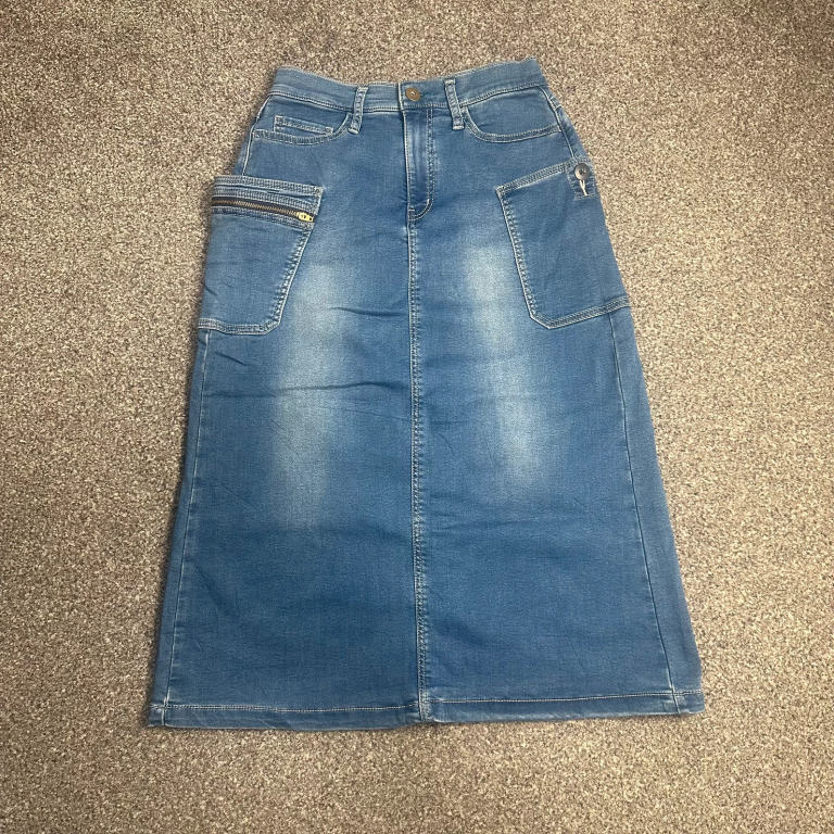 Blue Denim Midi Skirt Patch Pockets Zip Detail Y2K Style