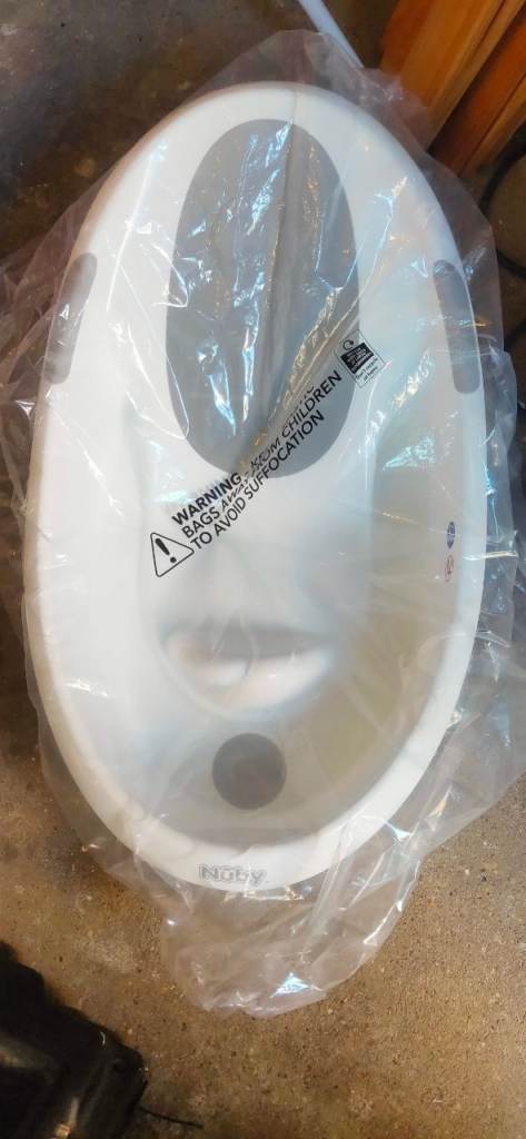 Baby bath brand new 