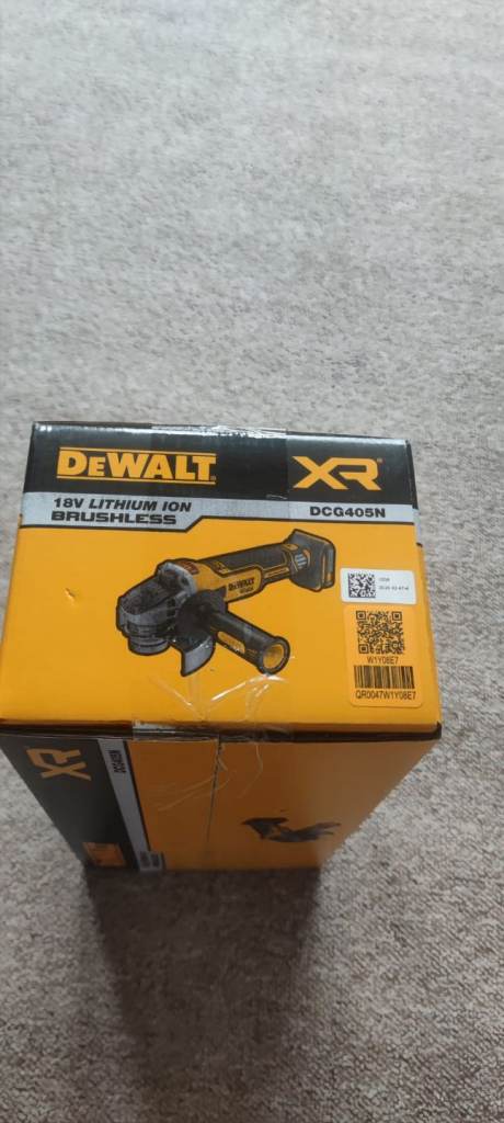 Dewalt dcg405n grinder ..Body only