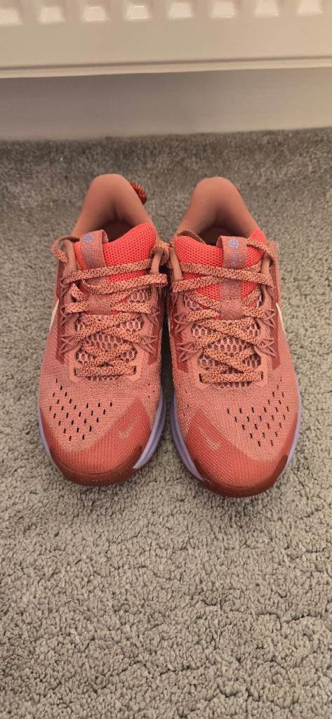 VGC Nike Pink & White ReactX Pegasus Trail Runners UK.2.5
