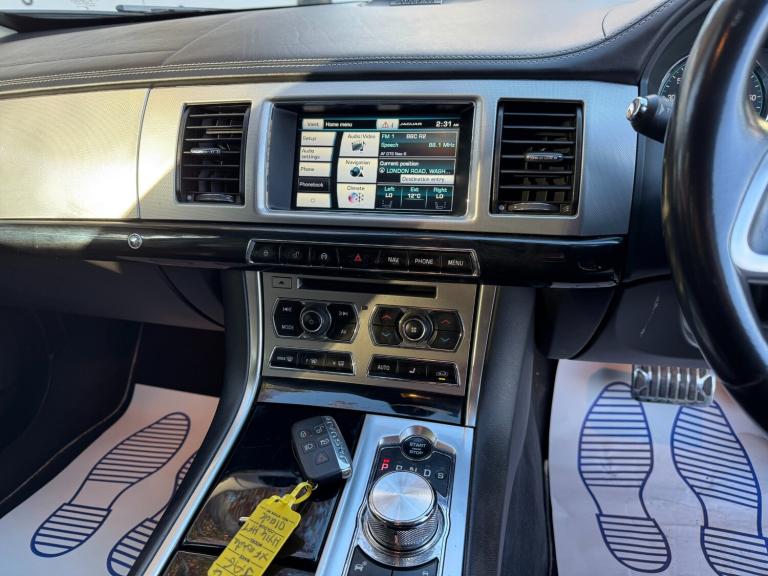 2014 Jaguar XF 3.0d V6 S Portfolio 5dr Auto ESTATE Diesel Automatic