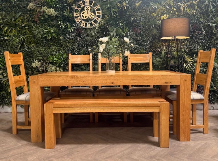 Solid oak kitchen table, 5 chairs & bench/dining set