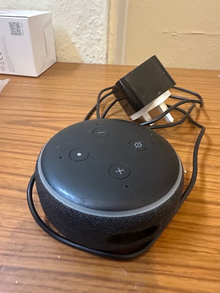 👉 Amazon Echo Dot 3rd Generation Alexa Smart Speaker – Excellent Condition – £30