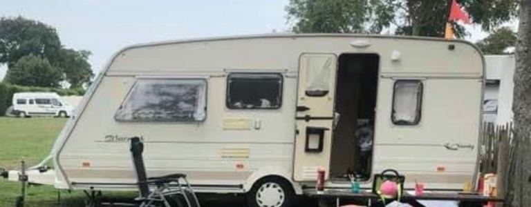 1991 Abbey Warwick County Caravan – 5 Berth – Awning Included FREE – £900 ONO