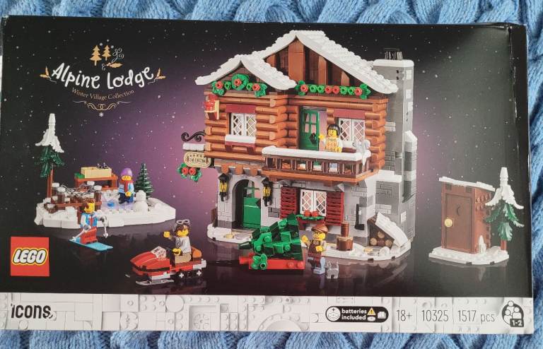 LEGO Icons Alpine Lodge 10325 – Brand New, Sealed Box