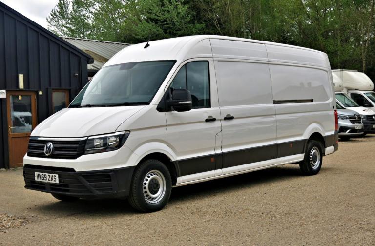 VOLKSWAGEN CRAFTER 140HP AIRCON TRENDLINE LWB EUOR 6 HIGHROOF White Manual Die