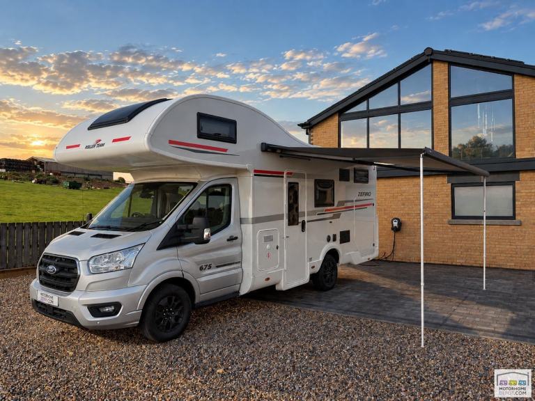 Rollerteam 675 Zefrio, Automatic, 6 Berth, 5 Seatbelt, FSH, For Sale