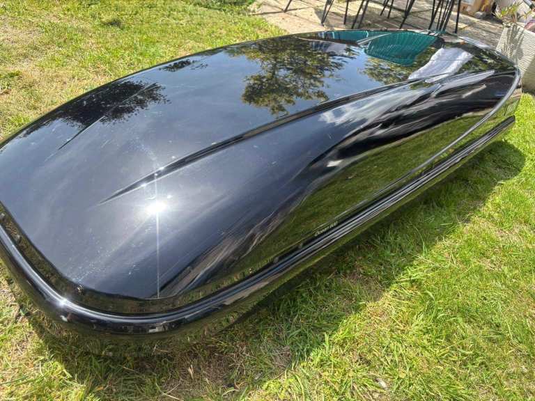 Thule Ocean 600 Roof Box