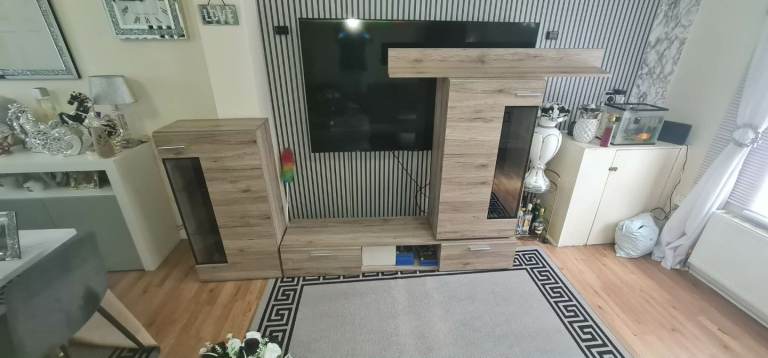 Wall unit set 
