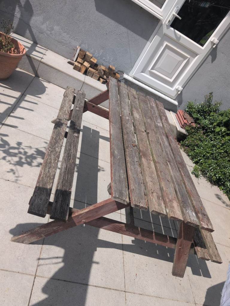 Free garden bench