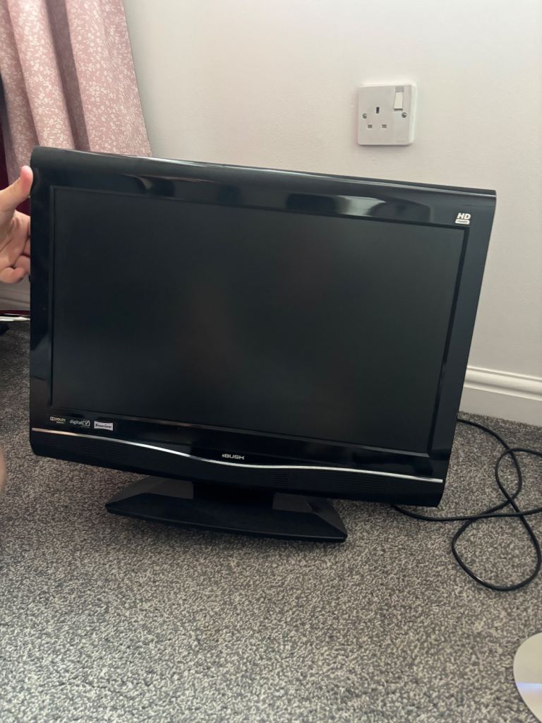 Bush 22 inch tv with built in dvd player