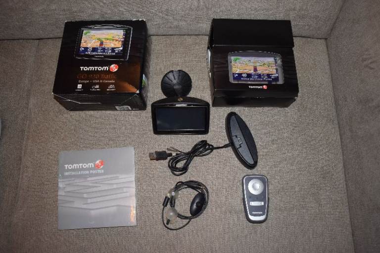 Tom Tom GO 930 Traffic (Spare or repair) with accessories