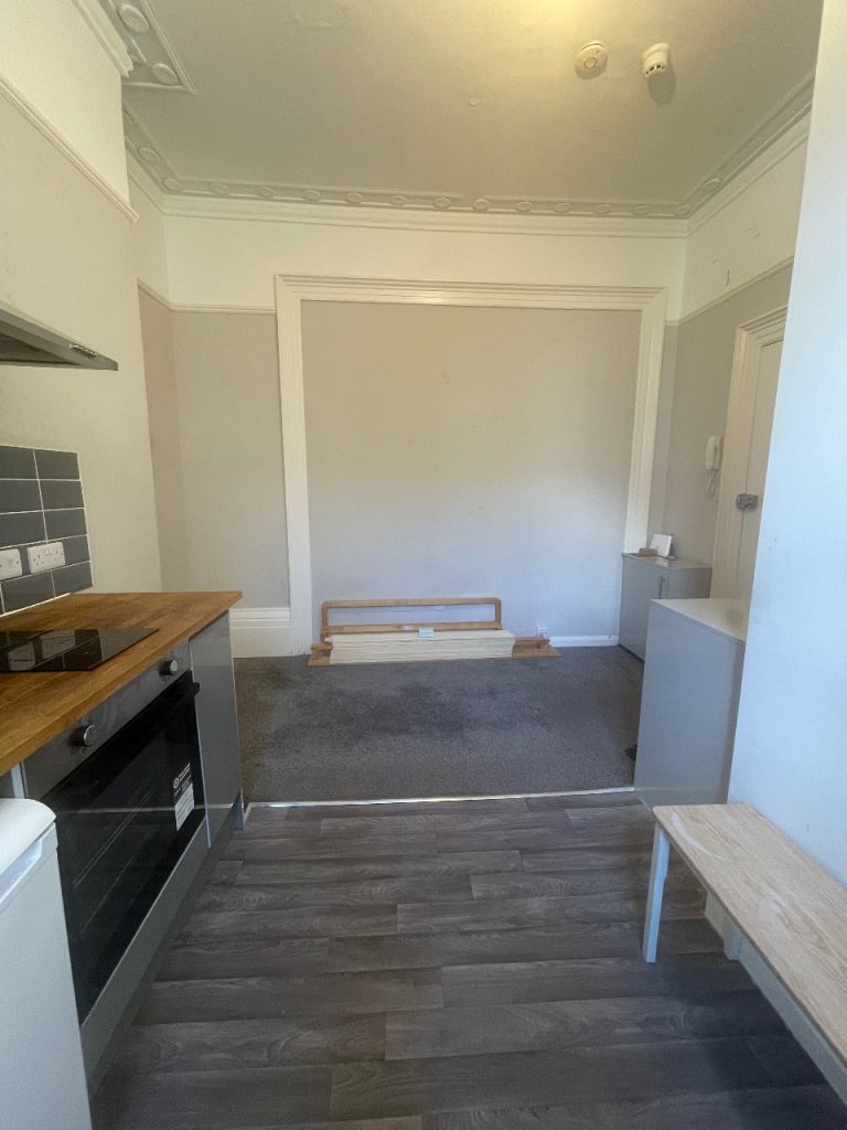 Studio apartment Furnished (bills included)