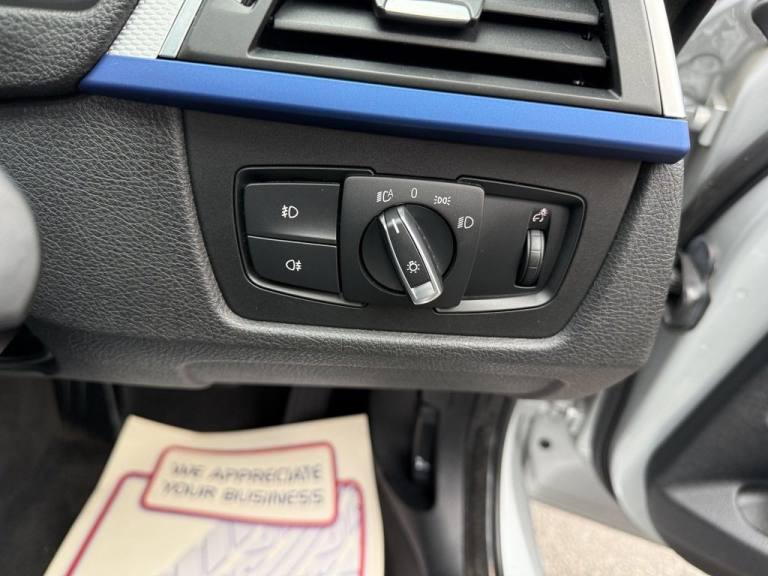 2018 BMW 3 Series 320d xDrive M Sport 5dr Step Auto [Business Media] HATCHBACK DIESEL Automatic