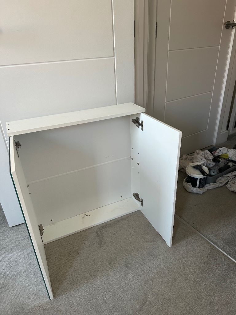 White Mirrored Bathroom Cabinet with Double Doors