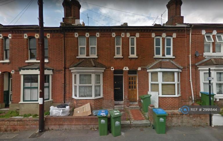 4 bedroom house in Cromwell Road, Southampton, SO15 (4 bed) (#2991844)