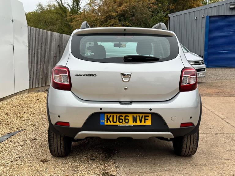 2016 Dacia Sandero Stepway 0.9 TCe Laureate Euro 6 (s/s) 5dr HATCHBACK Petrol Manual