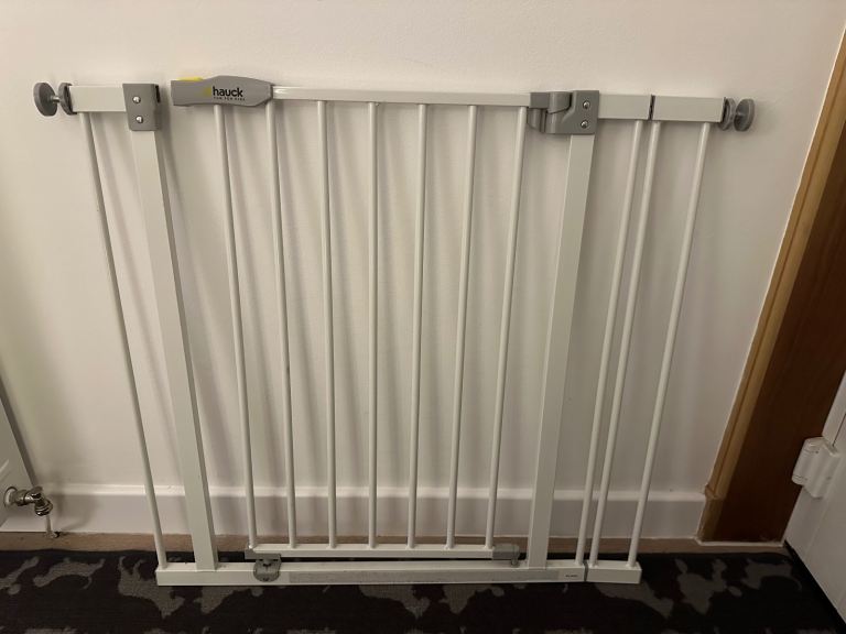 Stair Gate (Perfect for small dogs) 