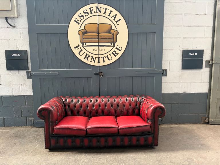 Genuine chesterfield leather sofa, FREE DELIVERY 