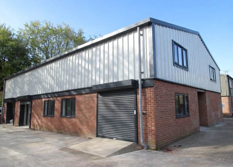Light Industrial / Workshop Unit to Let in Hungerford – 1,243 sq ft *Refurbished*
