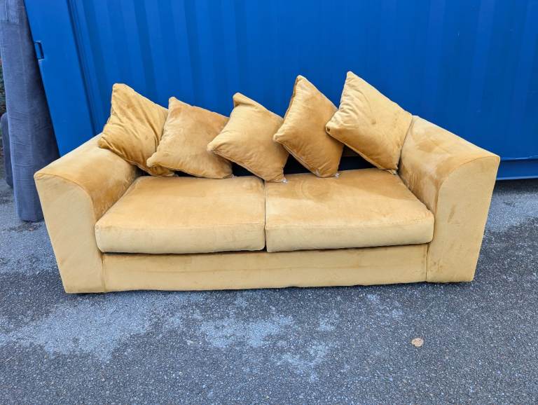 2 Seater Plush Velvet Sofa Cleaned Delivery Available 
