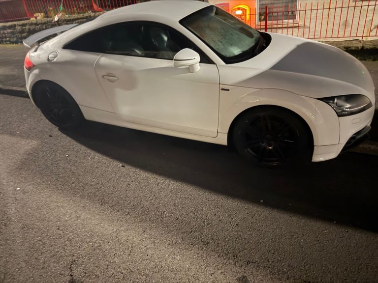 Audi, TT, Coupe, 2010, Manual, 1968 (cc), 2 doors