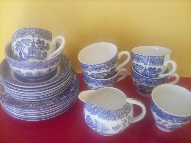 Vintage Old Willow Tea Set