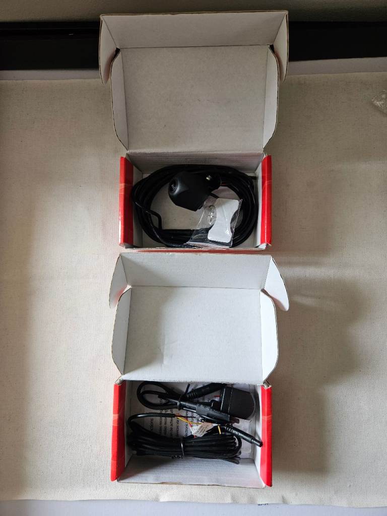 Rear view/reversing cameras (2)