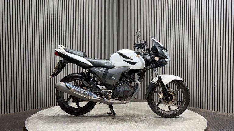 Honda CBF125 CBF [Phone number removed]K GOOD RUNNING PROJECT BIKE SPARES OR REPAIR 125CC