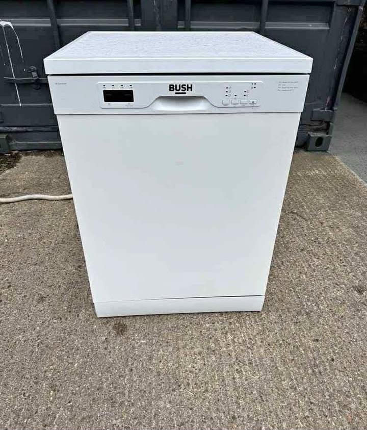 Dishwasher Available with cash on delivery 