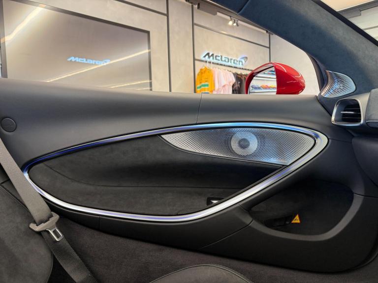  McLaren Artura 3.0T V6 7.4kWh Performance Spider 2dr Petrol Plug-in Hybrid SSG Euro 6 (s/s Petro...