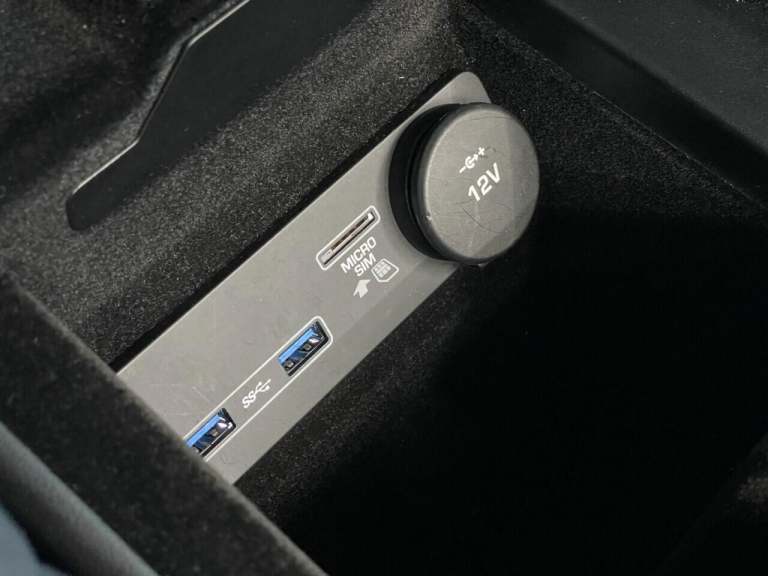 2019 Jaguar F-Type 2.0 R-Dynamic 2dr Auto COUPE PETROL Automatic