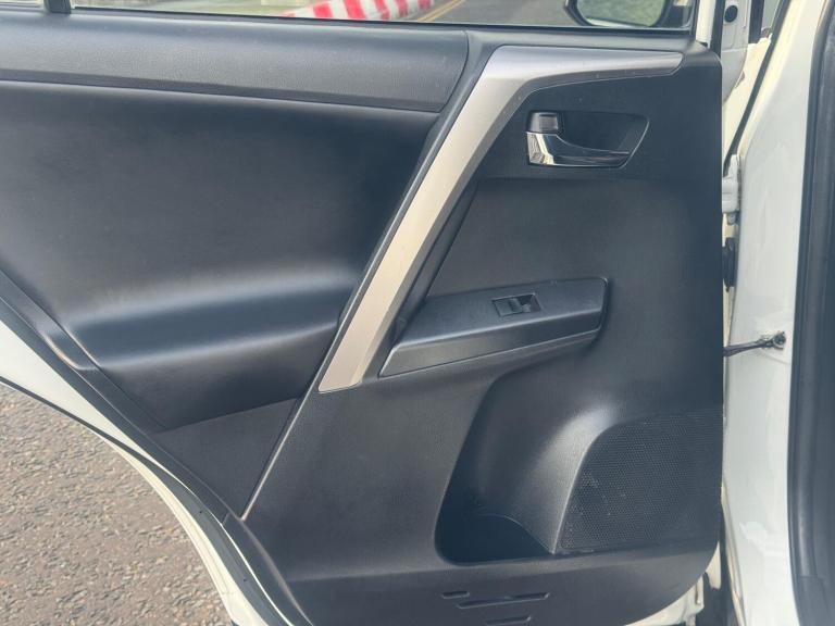 2017 Toyota RAV4 2.0 D-4D Business Edition TSS 5dr 2WD ESTATE DIESEL Manual